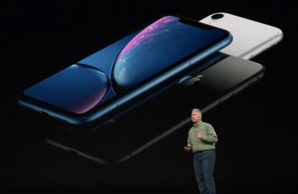 iPhone XR正式推出 A12+最先进LCD全面屏